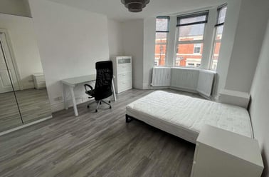 Tavistock Road, Jesmond, Newcastle - Image 3